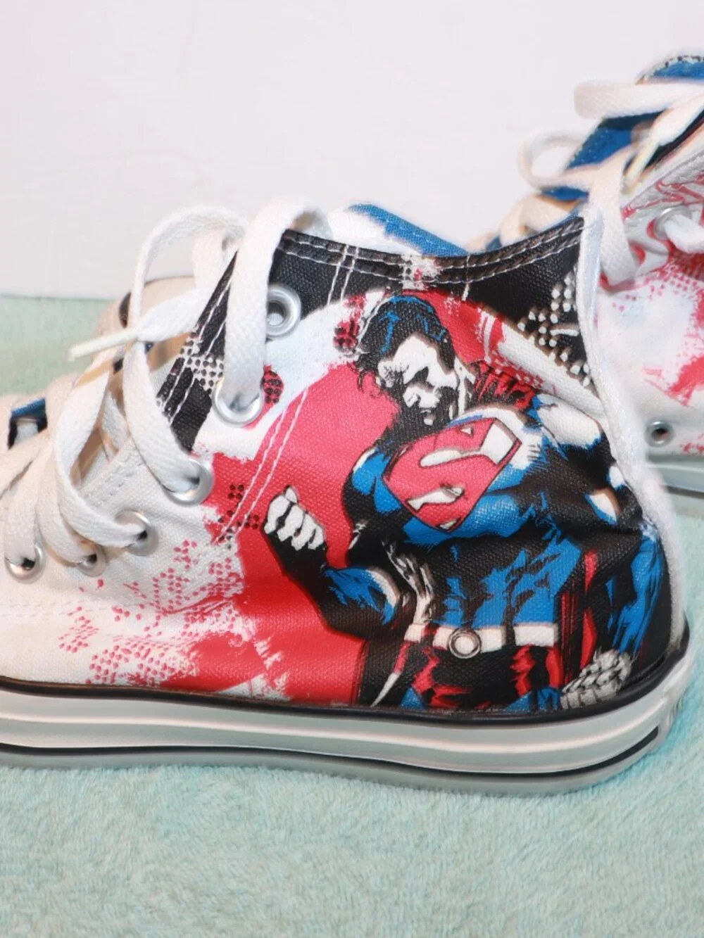 Converse DC Comics Chuck Taylor All Star High Superman Size 6.5Men’s 8.5 Women’s